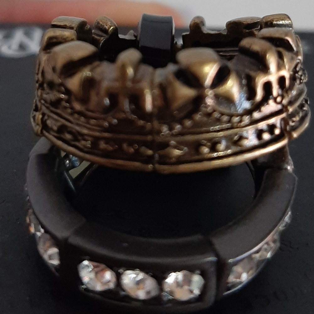 Rock & Republic Stretchable Ring Set - Picture 2 of 4